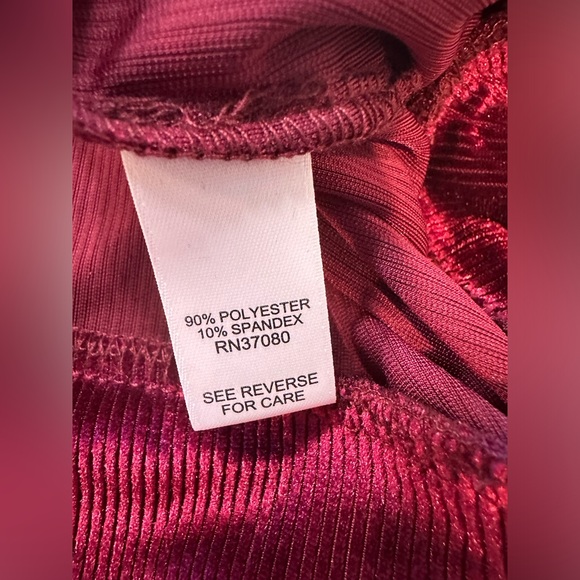 Cato women’s burgundy long sleeve velvet blouse plus size 26/28W - Picture 4 of 6